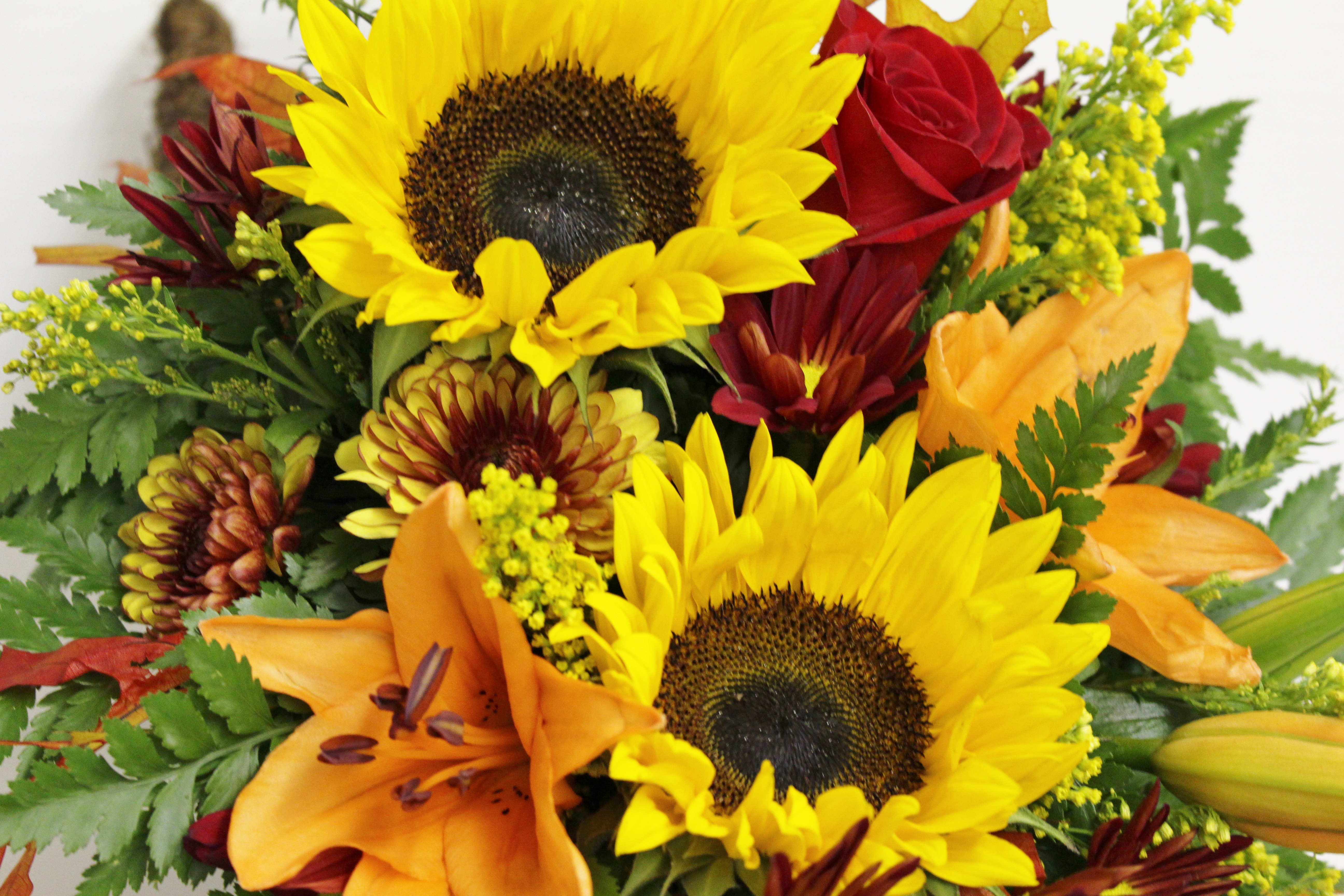 fabulous-fall-cut-flowers-sudbury-flower-delivery-l-lougheed