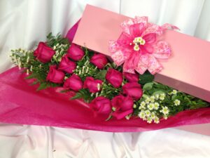 Lougheed Flowers Premium Roses Boxed * Hot Pink
